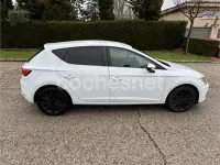 Usado Seat Leon Style 150 CV (110 kW) 2017 Blanco Berlina