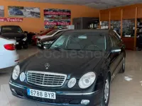 Usado Mercedes E220 Elegance 150 CV (110 kW) 2002 Negro Berlina