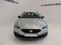Usado Seat Leon Business 150 CV (110 kW) 2022 Plateado Familiar