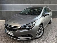 Usado Opel Astra Excellence 136 CV (100 kW) 2017 Gris / plata Familiar