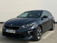 Begagnad Kia Ceed 136 HK (100 kW) 2021 Oscuro Halvkombi
