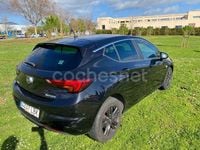 Usado Opel Astra Dynamic 110 CV (80 kW) 2019 Negro Berlina