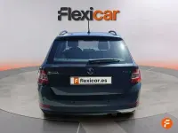 Usado Skoda Fabia Active 95 CV (69 kW) 2019 Azul Utilitario