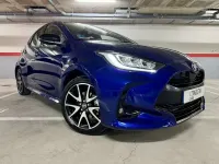 Usado Toyota Yaris Plus 116 CV (85 kW) 2021 Azul Utilitario