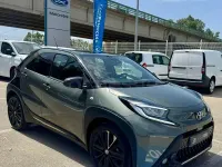 Usado Toyota Aygo X 72 CV (52 kW) 2023 Verde SUV