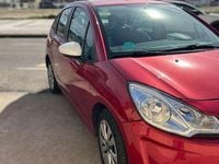Usado Citroën C3 Attraction 73 CV (53 kW) 2012 Rojo Utilitario
