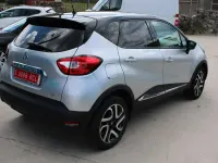 Usado Renault Captur LIMITED 90 CV (66 kW) 2016 Plateado SUV
