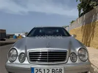 Usado Mercedes CLK320 Avantgarde 218 CV (160 kW) 2001 Gris / plata Coupe