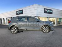 Usado Kia Stonic 100 CV (73 kW) 2021 Gris / plata SUV