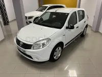 Usado Dacia Sandero Ambiance 75 CV (55 kW) 2012 Blanco Berlina