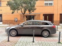 Usado Opel Insignia Cosmo 130 CV (95 kW) 2010 Gris / plata Familiar