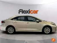 Usado Toyota Corolla Style 140 CV (102 kW) 2024 Gris Berlina
