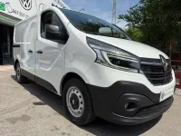 Usado Renault Trafic 120 CV (88 kW) 2021 Blanco Monovolumen