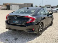 Usado Honda Civic Executive 182 CV (133 kW) 2018 Negro Berlina