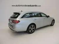 Usado Mercedes E220 194 CV (142 kW) 2022 Plateado Familiar