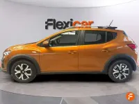 Usado Dacia Sandero Essentiel 101 CV (74 kW) 2021 Naranja Utilitario