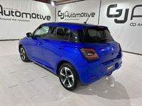Usado Suzuki Swift 83 CV (61 kW) 2024 Azul Utilitario