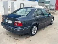 Usado BMW 520 Exclusive 136 CV (100 kW) 2002 Azul Berlina