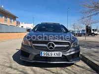 Usado Mercedes CLA220 Shooting Brake AMG line 177 CV (130 kW) 2015 Gris / plata Familiar