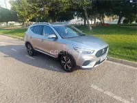 Usado MG ZS Comfort 106 CV (77 kW) 2023 Gris / plata SUV