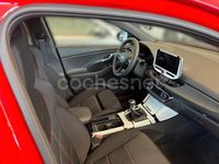Nuevo Hyundai i30 N Line 100 CV (73 kW) 2025 Rojo Familiar