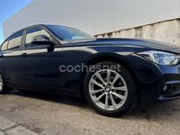 Usado BMW 318 Comfort Edition 150 HP (110 kW) 2017 Azul Sedan