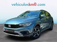 Usado Fiat Tipo Cross 130 CV (95 kW) 2022 Azul Berlina