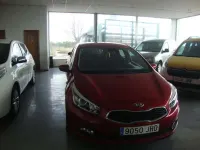 Usado Kia Ceed GT 90 CV (66 kW) 2016 Burdeos Utilitario