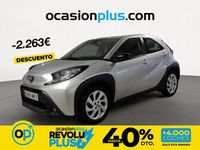 Usado Toyota Aygo X Play 72 CV (52 kW) 2024 Gris SUV