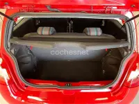Usado Renault Twingo 75 CV (55 kW) 2012 Rojo Utilitario