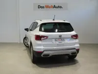 Usado Seat Arona Xperience 110 CV (80 kW) 2022 Blanco SUV