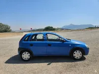 Usado Opel Corsa Club 75 CV (55 kW) 2003 Azul Utilitario