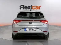 Usado Seat Leon Style 131 CV (96 kW) 2023 Gris Berlina