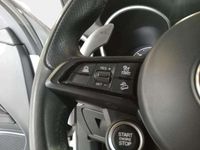 Usado Alfa Romeo Stelvio Sprint 190 CV (139 kW) 2022 Blanco SUV