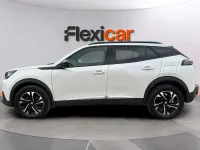 Usado Peugeot 2008 Allure 130 CV (95 kW) 2023 Blanco SUV