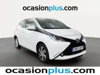 Usado Toyota Aygo X-play 69 CV (50 kW) 2017 Blanco Utilitario