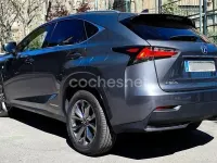 Usado Lexus NX300h Sport Line 197 CV (144 kW) 2017 Gris / plata SUV