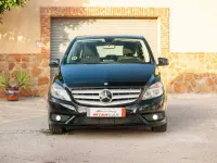 Usado Mercedes B200 139 CV (102 kW) 2014 Negro Monovolumen