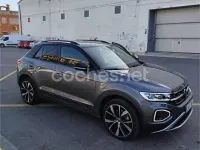 Usado VW T-Roc 150 CV (110 kW) 2025 Gris / plata SUV