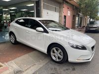 Usado Volvo V40 Kinetic 122 CV (89 kW) 2017 Blanco Berlina