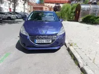 Usado Peugeot 208 Active 68 CV (50 kW) 2012 Violeta / lila Utilitario