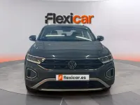 Usado VW T-Roc Life 150 CV (110 kW) 2023 Gris SUV