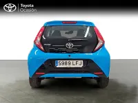 Usado Toyota Aygo X-play 72 CV (52 kW) 2020 Azul Utilitario