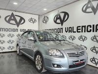 Usado Toyota Avensis Sol 126 CV (92 kW) 2008 Gris / plata Berlina
