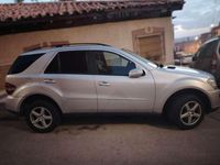 Usado Mercedes ML350 224 CV (164 kW) 2005 Gris SUV