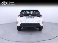 Usado Toyota Yaris Cross Business Edition 116 CV (85 kW) 2023 Blanco SUV
