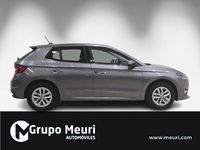 Usado Skoda Fabia Selection 95 CV (69 kW) 2024 Gris Utilitario