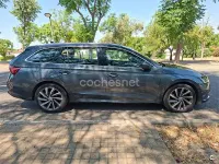 Usado Skoda Octavia Style 150 CV (110 kW) 2020 Gris / plata Familiar