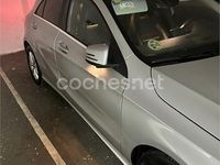 Usado Mercedes A180 Style 109 HP (80 kW) 2014 Cinzento Sedan