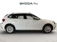 Usado Skoda Kamiq Selection 115 CV (84 kW) 2025 Blanco SUV